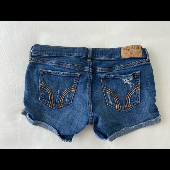 Hollister denim shorts - Picture 2 of 3